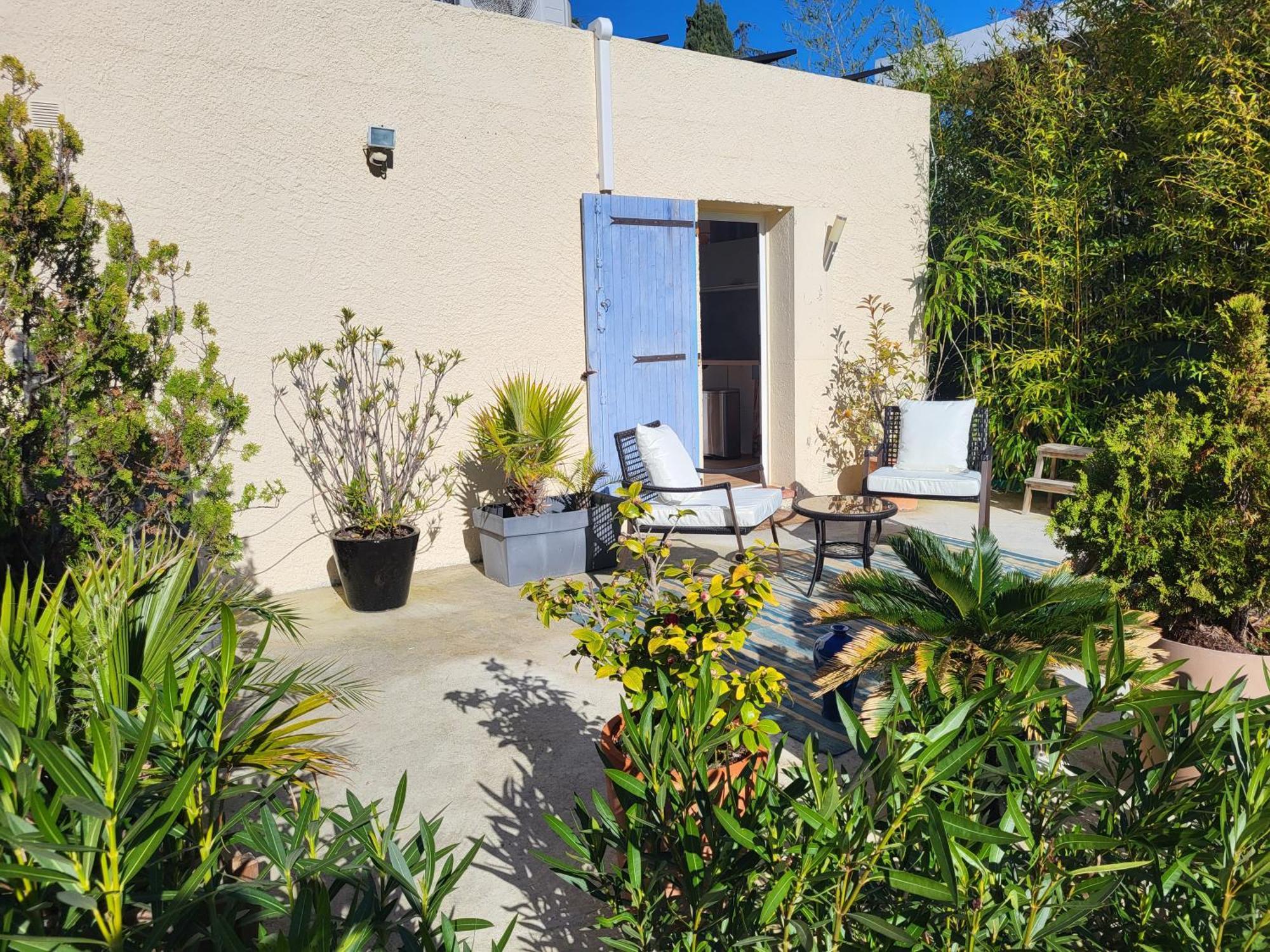 Studio Independant Avec Terrasse A Juan Les Pins Антиб Екстериор снимка
